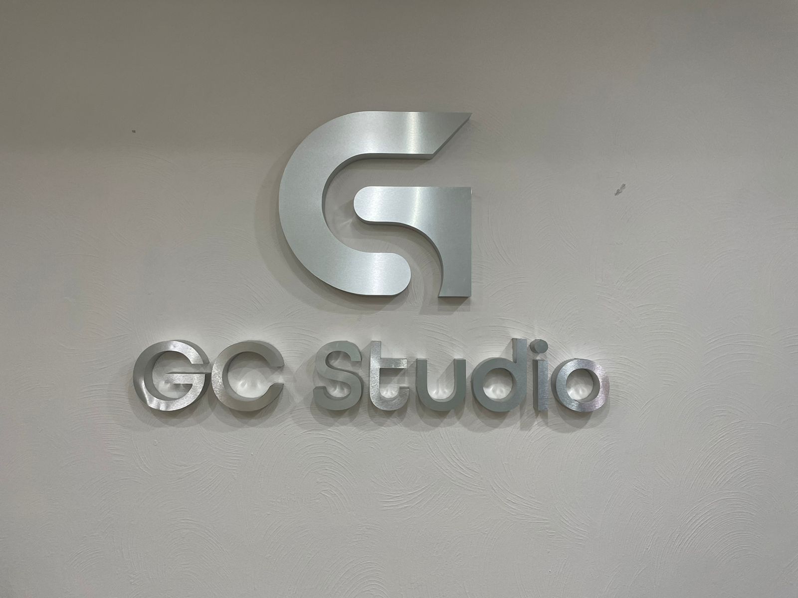Anuncio en acrílico en letras 3D
